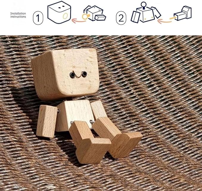 Charmig liten träfigur som gungar fram och tillbaka
