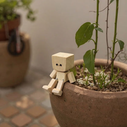 Charmig träfigur – 12 ansiktsuttryck